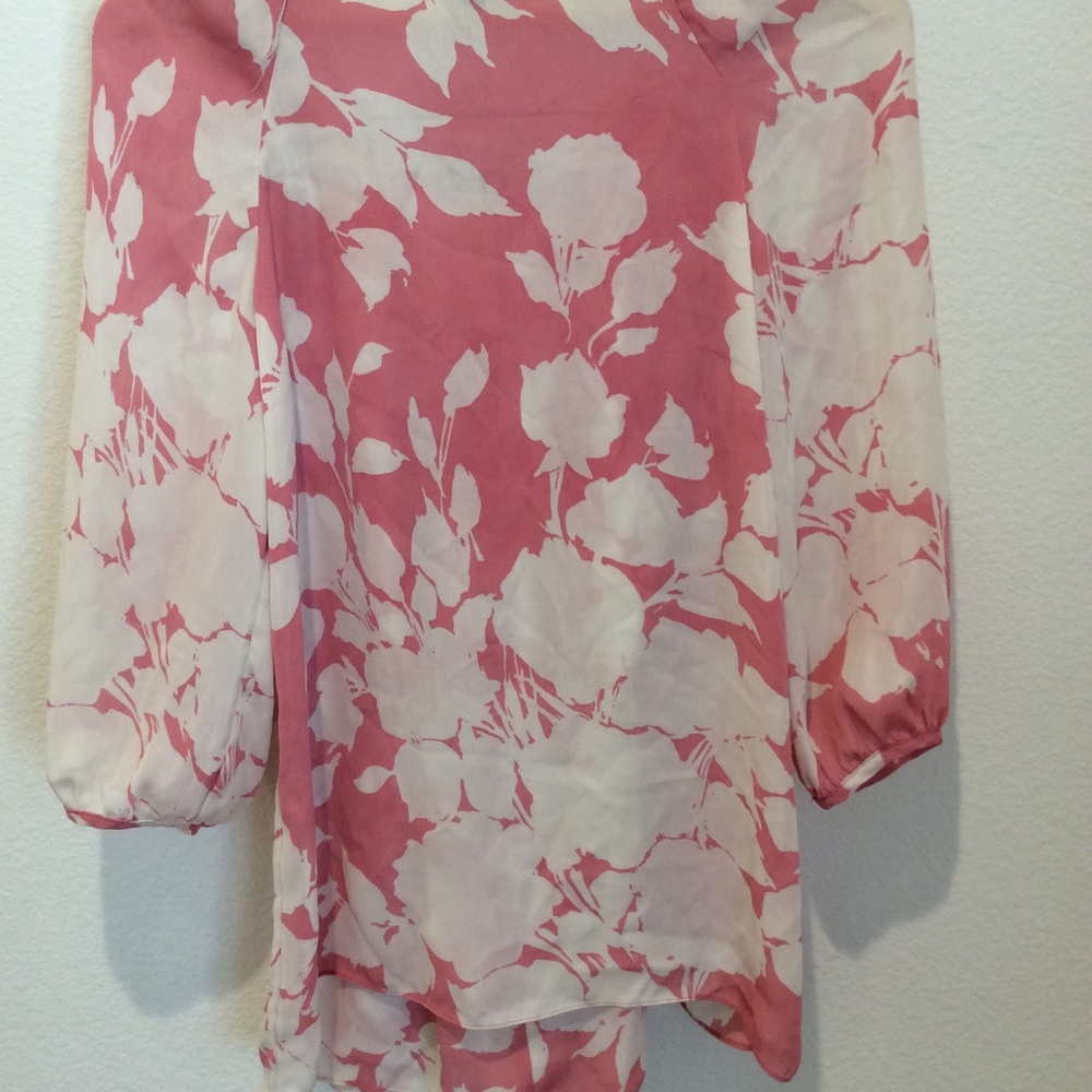 Talbots flowy top - Picture 3 of 3